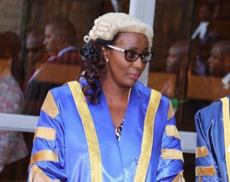 Jubilee  kugwata  Beatrice Elachi mbaru.