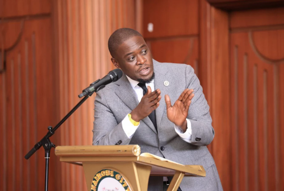 Most Kenyans Support Sakaja’s Hawkers On The Roads Ban, Others Link It To King Charles’ Visit